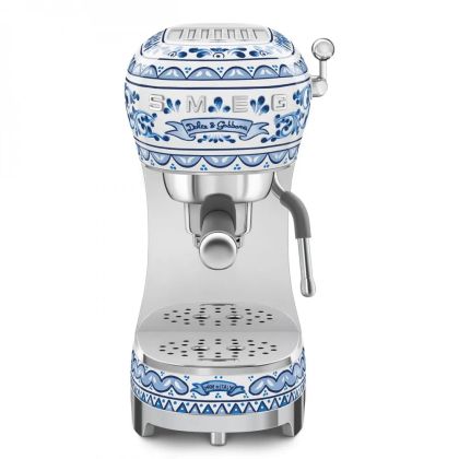 ЕСПРЕСО КАФЕМАШИНА SMEG, модел: ECF02DGBEU, цвят: Dolce & Gabbana