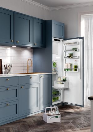 Вграден хладилник с EasyFresh и кошница за бутилки, IRDdi 5121 Plus