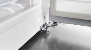 Комбинация от хладилник и фризер с EasyFresh и NoFrost, CNd 5203 Pure NoFrost