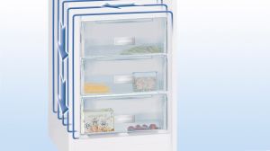 Автоматичен хладилник-фризер със SmartFrost, CUe281-26