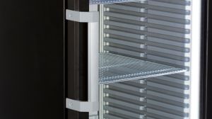 Хладилник с рекламен дисплей с динамично охлаждане, FKDv 4213 Comfort черен